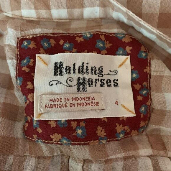 Holding Horses Lightweight Gingham Popover Blouse - Picture 6 of 7